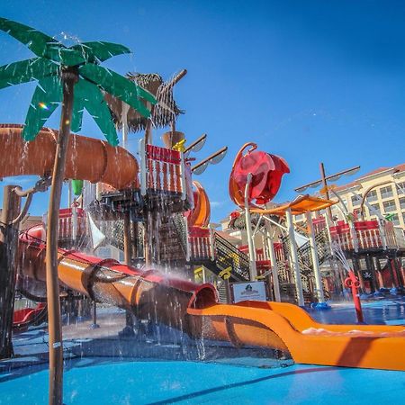 Four Corners Westgate Grand Villa מראה חיצוני תמונה